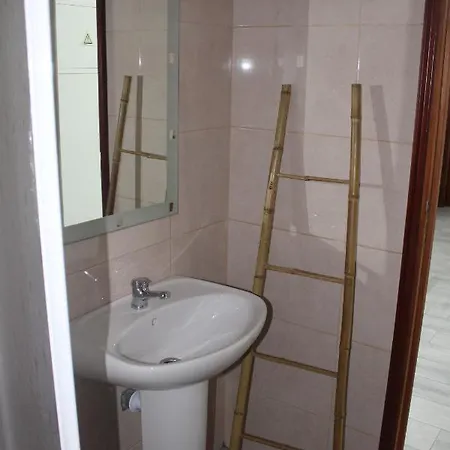 Bella Italia Casa Da Universidade * 蓬塔德尔加达