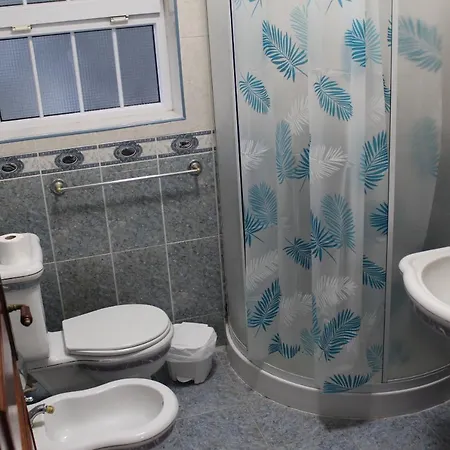 Bella Italia Casa Da Universidade Vendégház Ponta Delgada