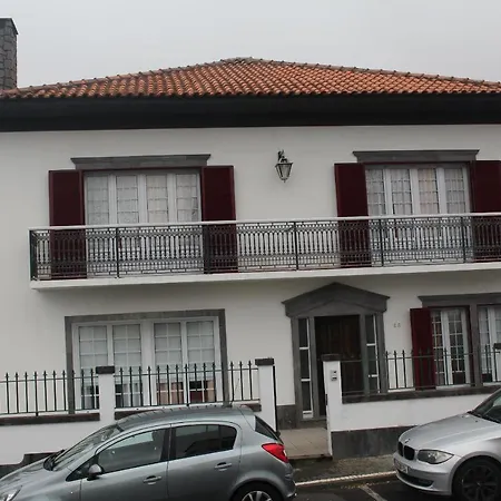 Vitorino De Nemesio Guest house