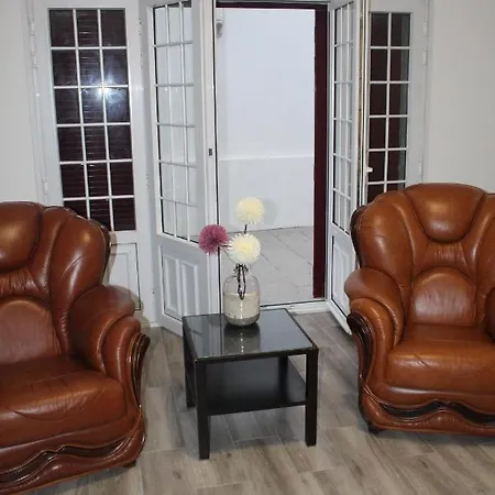 Guest house Vitorino De Nemesio *