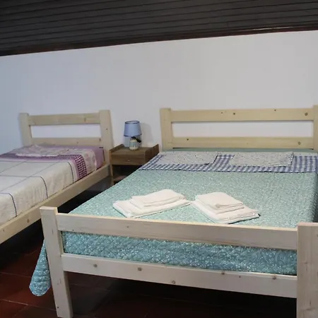 Vitorino De Nemesio Guest house