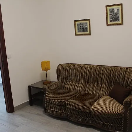 Bella Italia Casa Da Universidade Vendégház Ponta Delgada