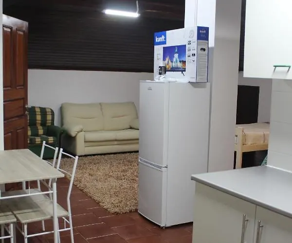 Bella Italia Casa Da Universidade * Ponta Delgada